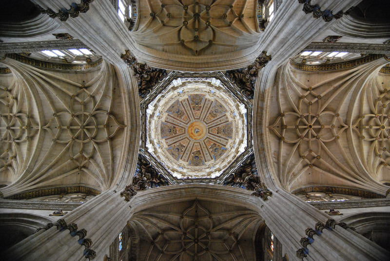 Simetría (Roberto García Medina)