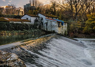 Molino de la Biurdana, al atardecer    (Pamplona) (JLuis San Agust&iacute;n)