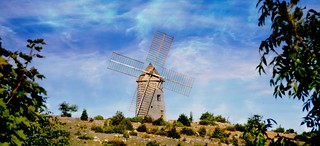 La Couvertoirade (Aveyron, Occitanie, Fr) - Le moulin du R&eacute;dounel (caminanteK)