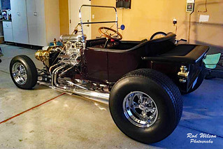 Our 1923 T-Bucket Ford (rod1691)