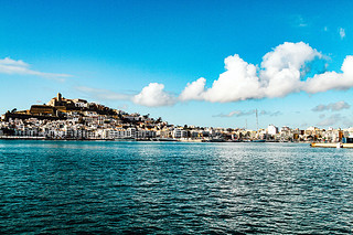 Ciudad , mar y cielo (ibzsierra)