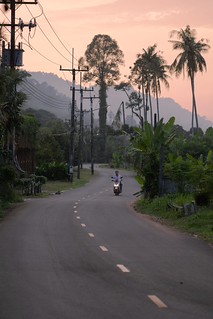 Cae la tarde en Koh Chang. (horacionicolaspena)