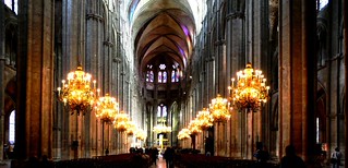 Bourges (Cher, Cantre-Val-de-Loire, FR) &ndash; Nef de la cath&eacute;drale Saint-&Eacute;tienne (caminanteK)