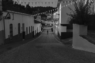 Calleja de fiesta antigua... (B.Rufo)