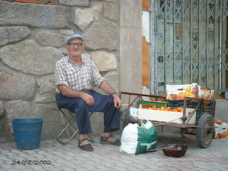 Vendiendo fruta (Jos&eacute; Antonio Domingo RODR&Iacute;GUEZ RODR&Iacute;GUEZ)