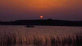 Sol de poniente en Valdelafuen ... (JLuis San Agust&iacute;n)