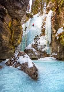 The Maligne  Canyon (yan08865)
