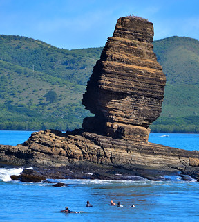 Roche Perc&eacute;e, New Caledonia. (Philip Wood Photography)