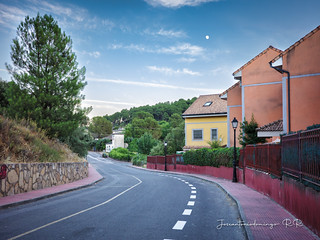 Recorriendo La Adrada (Jos&eacute; Antonio Domingo RODR&Iacute;GUEZ RODR&Iacute;GUEZ)
