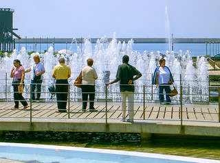 En la fuente. (J.G.Sansano)