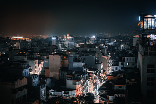 Ho&agrave;n Kiếm is Shutting Down for the Night (marc.barrot)
