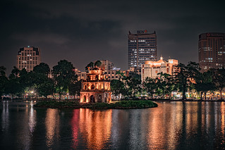 Night Reflections with Turtle Tower (marc.barrot)