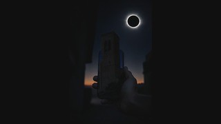 EL ECLIPSE AL ALCANCE DE LA MANO (Artajona)