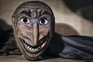 Cuando la comedia se pone un poco demasiado oscura (Egg2704)