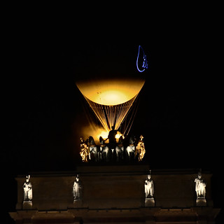 At night in Paris (bernard.saubot)