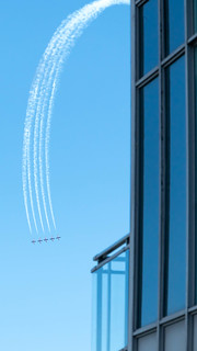 The Snowbirds during their last show, Canadian International Air Show, Toronto (philipwhitcombe)