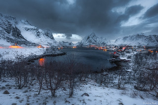 Primeras luces en Reine (Antonio Puche)