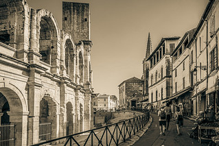 Rond Point des Ar&egrave;nes (marc.barrot)
