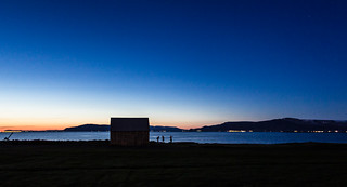 A Midnight Bath in the Sea. (fridgeirsson)