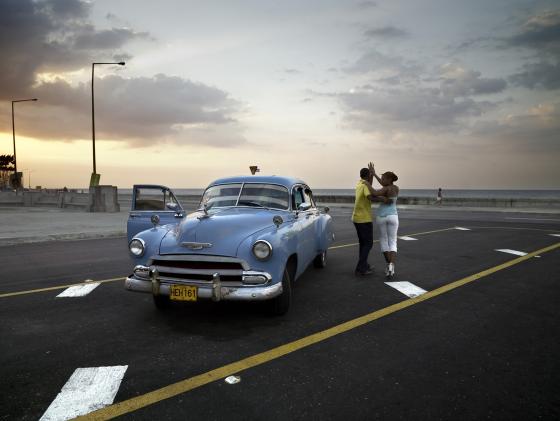 Jose Maria Mellado. Chevy Azul y Pareja Bailando. La Habana, 2006.