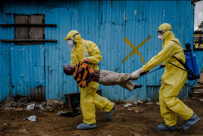 Daniel Berehulak Liberia 2015