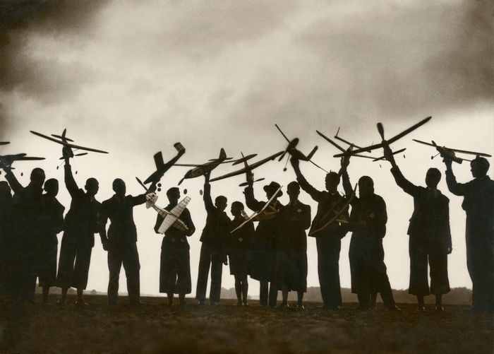 Anónimo Reunión de modelistas aéreos, fotografía de prensa Ca. 1930