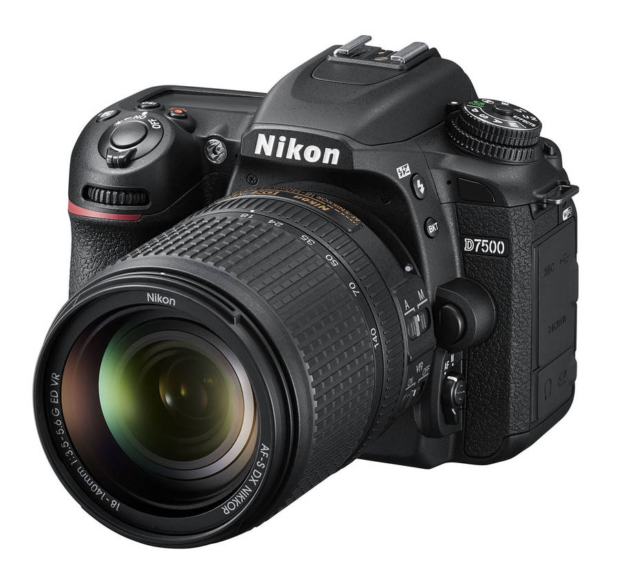 Nikon D7500