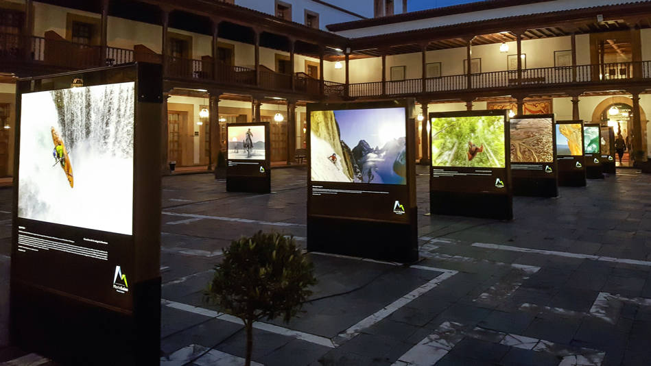 Exposición Memorial María Luisa