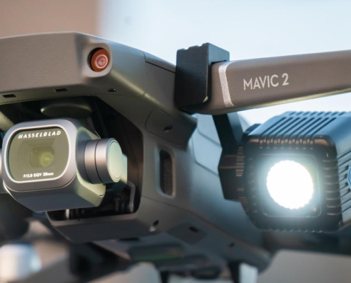 Lume Cube Mavic 2 Lightning Kit montado