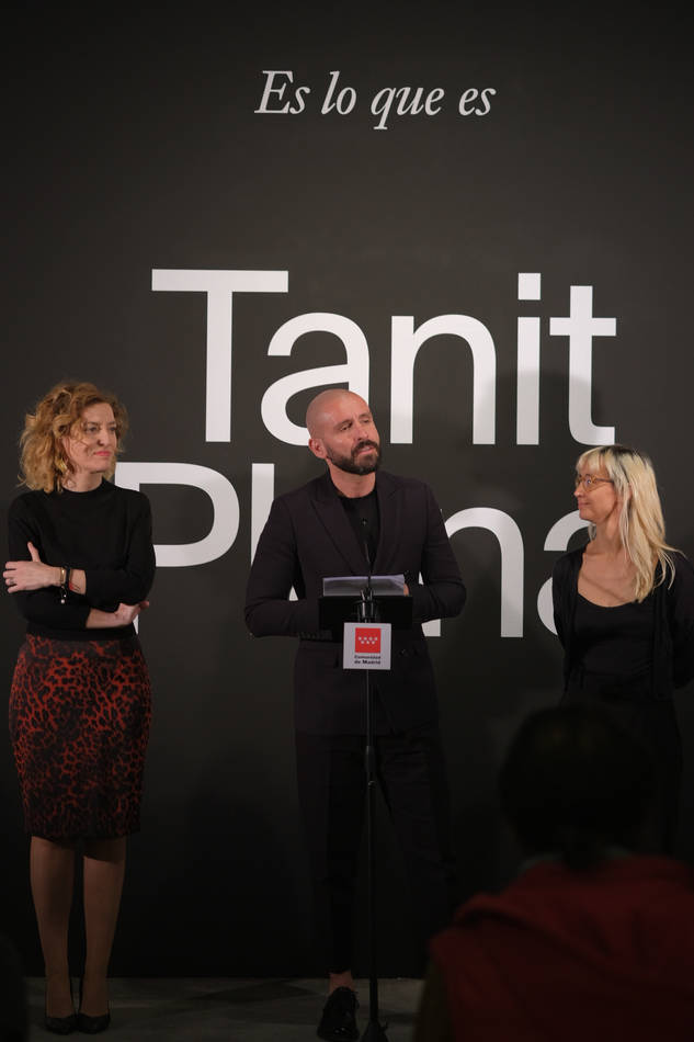 Tanit Plana, Es lo que es