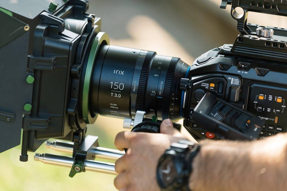 Irix Cine 150mm en cámara