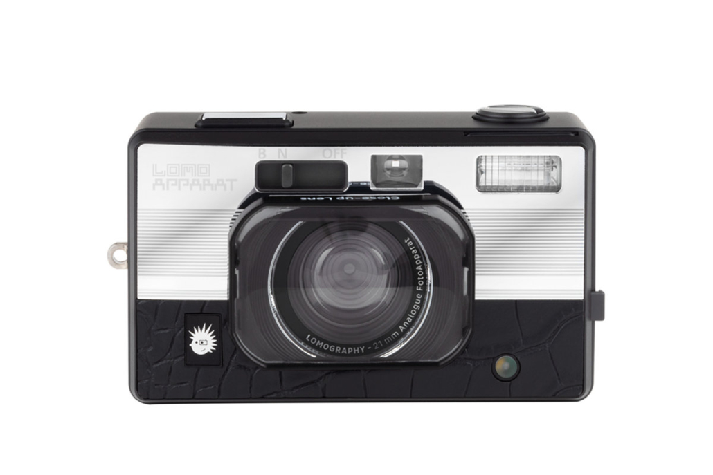 lomoapparat__alexanderplatz__close-up-lens__on-white